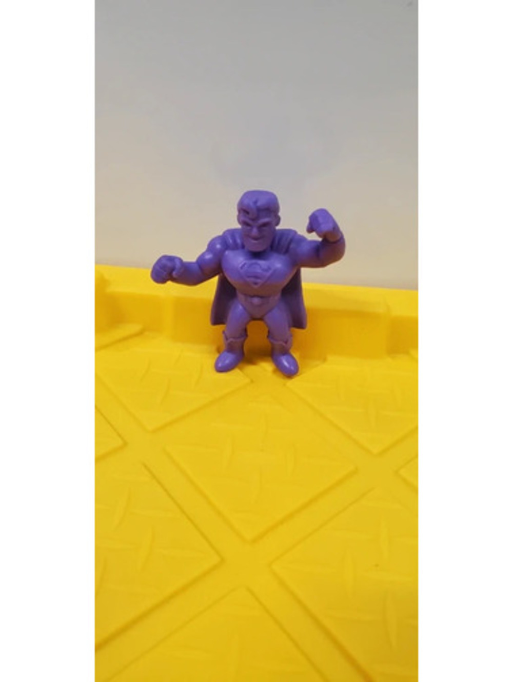 Wendy's DC Super Heroes Superman Purple Mini Action Figure Fast Food Toy